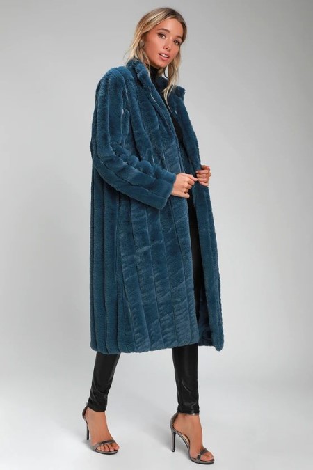 15 Fashionable Gifts For Her Under $150 | The-E-Tailer.com/Blog