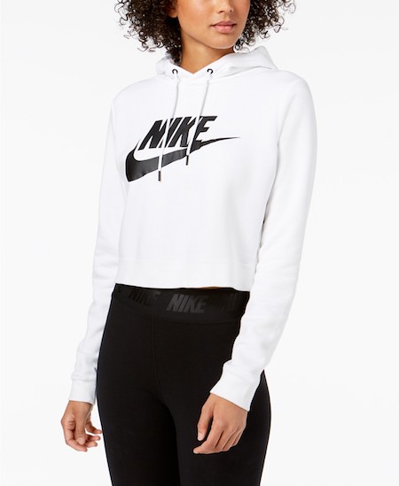Our Favorite Nike Picks from Macy’s 25% off Active Sale | FitMinutes.com